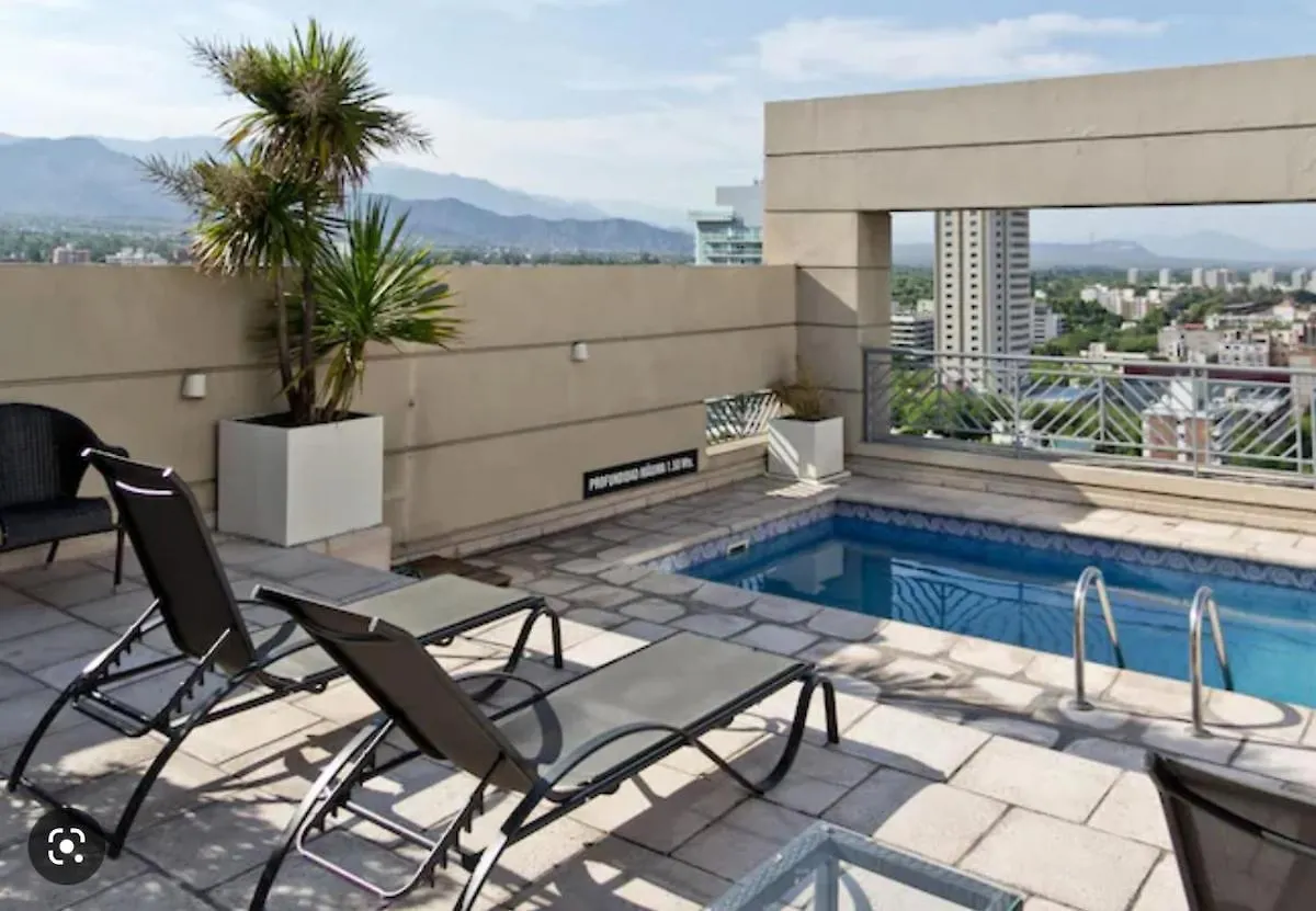 Excelente Ubicacion- Piscina - Seguridad 24 Hs -En Amerian Hotel Mendoza